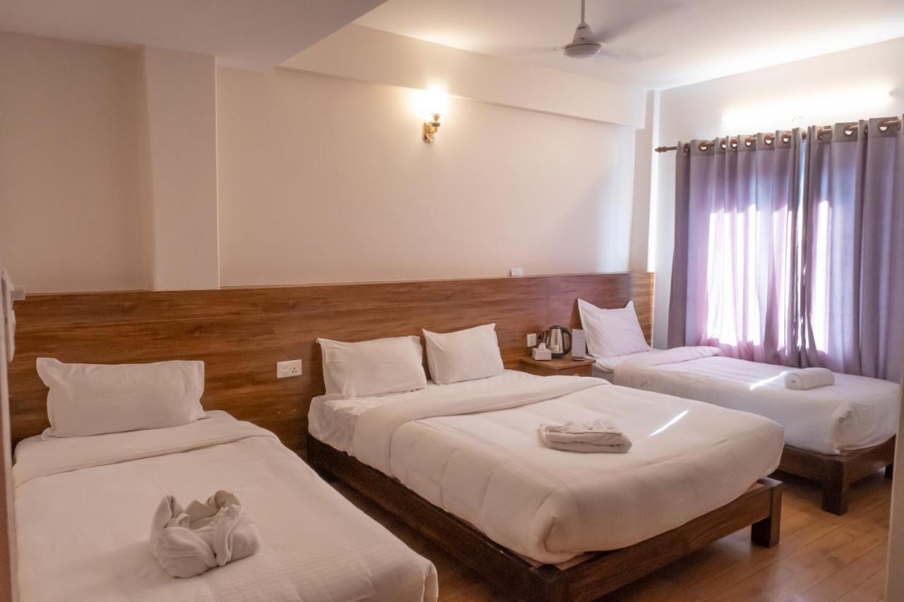 Hotel Pushkar Pokhara Luaran gambar